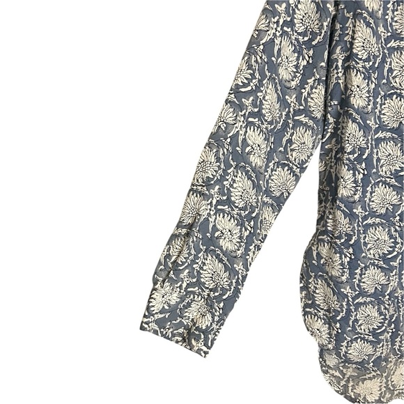 Old Navy Women's Blue and White Patterned Tunic Top Size M - Picture 4 of 5